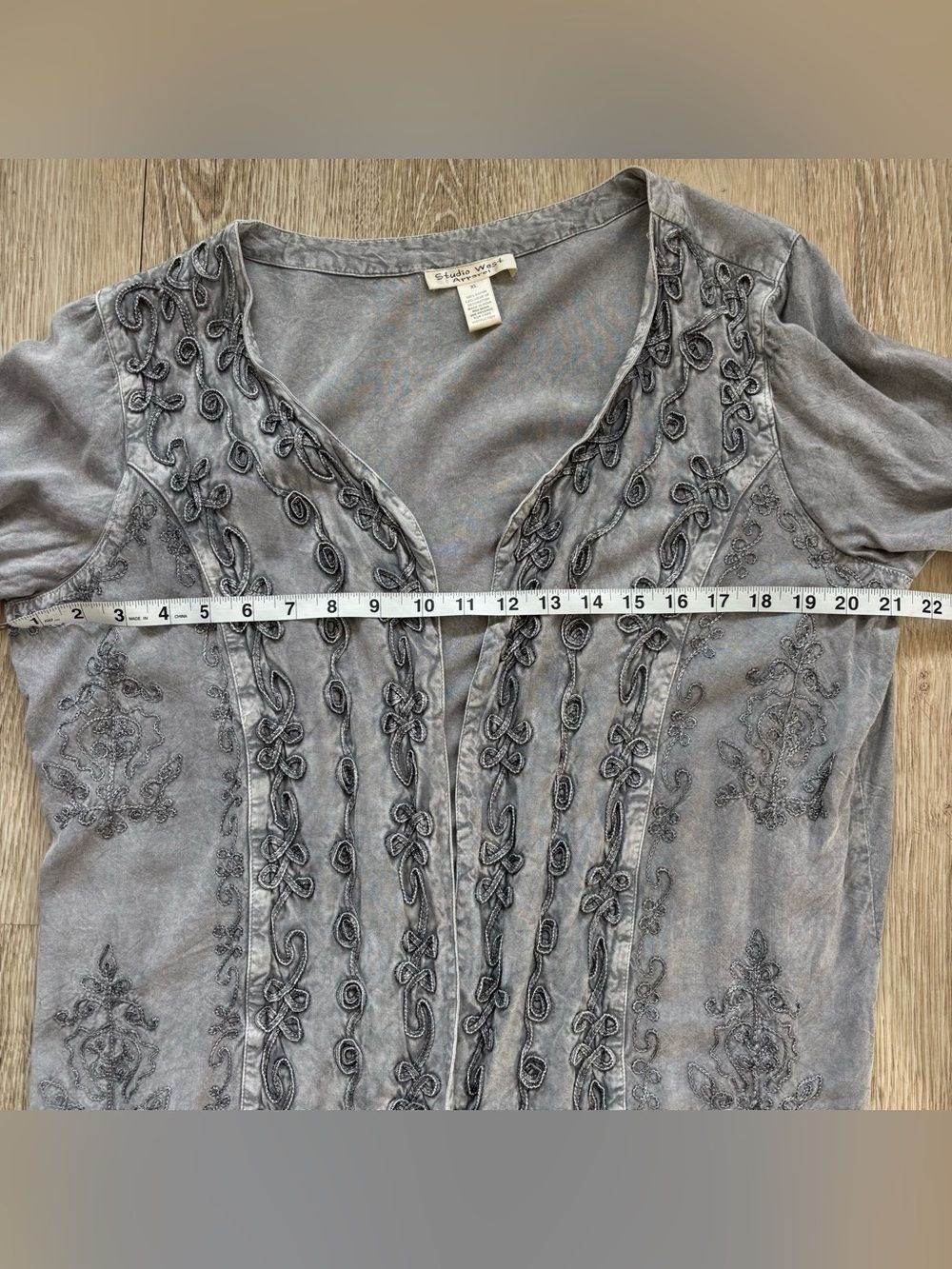 Studio West Apparel Grey Embroidered Open Front Cardigan Bell Sleeve Boho - Picture 7 of 8